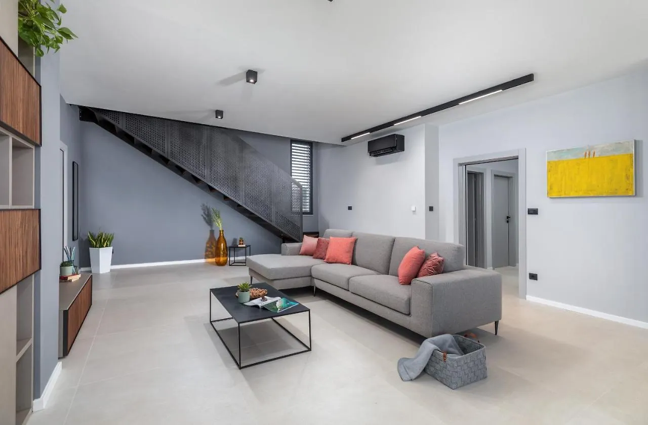 Amazing Private Villa With Outdoor Swimming Pool In Vodnjan 0*,